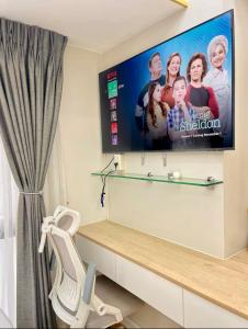 Chic BGC Stay - Hotel Vibes