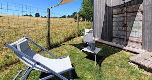 Maisons de vacances L-Oustalou - Suite de 19m² aux portes de l-Aubrac : Maison 1 Chambre