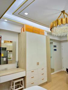 Chic BGC Stay - Hotel Vibes