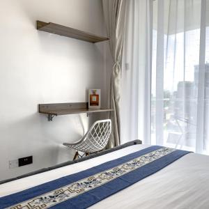 Executive living three bedroom apartment with fully equipped gym swimming pool children playing ground and amazing scenic city views