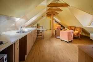 Down Town Apartment with Garden