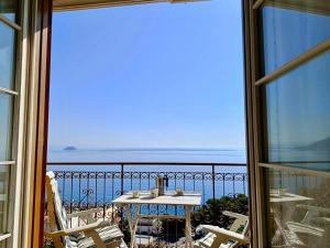 Hostdomus - Bay Apartment