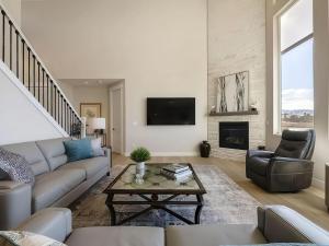 Heber Valley Gem Hot Tub Games Fire Place