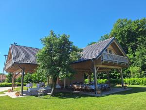 Škedenj pri Vili Trate 