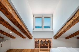 Luxury apartment Blue on Riva promenade