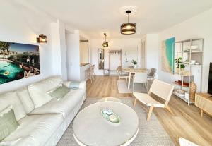 Ocean Living Puerto Banus -Beachside Terrace EaW Homes