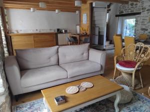 Maisons de vacances Spacious 3 bedroom house 250m from Saint-Suliac-s beach : photos des chambres