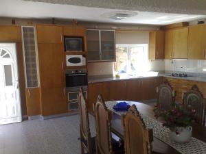 Room Villa Ribeiro pilgrims way to SANTIAGO bike a garage for Marinhas Esposende