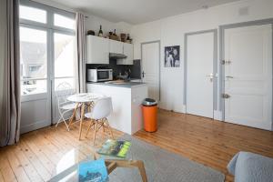 27 m2 apartment, SEA VIEW, heart of the city!