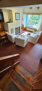 Refugio familiar en Arelauquen con vista al golf y las montañas