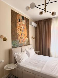 Central 2 bedroom Apartment in Bllok Agimi Art Center