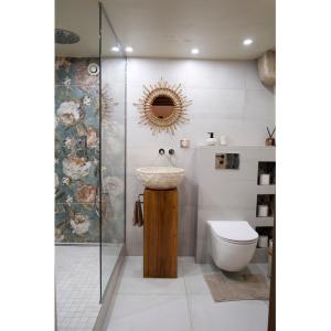 Central & Quiet, Full apart for 2 LEscapade Fleurie