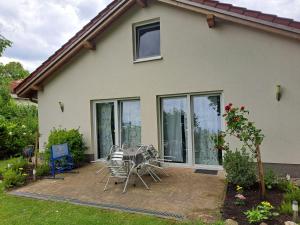 Ferienwohnung Müller - 3hvězdičkové hotely ve městě Zirkow