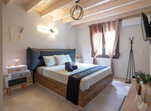 Eleolithos Villa olive & pool