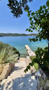 Apartments and rooms Krstina