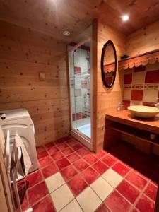 Maisons d'hotes Chalet La Taniere : photos des chambres