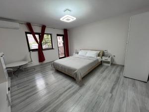 Omega Style Apartments