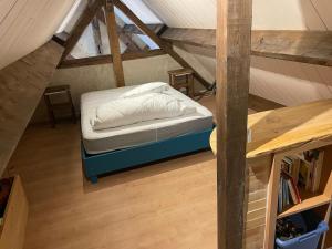 Maisons de vacances Grange de caractere avec cour privee : photos des chambres