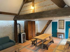 Maisons de vacances Grange de caractere avec cour privee : photos des chambres