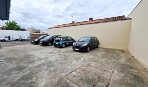 Appartements Appartement T2 avec Balcon, Parking Privee a 2min de la plage, Rue Pietonne : photos des chambres