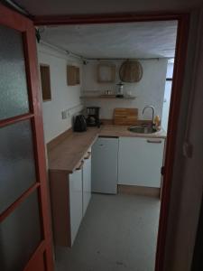 Studio au calme dans propriété avec jardin