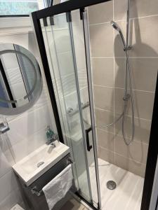 Studio cosy avec piscine proche du bord de mer