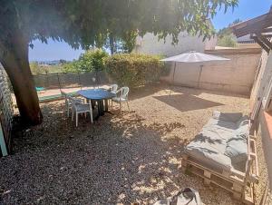 Maisons de vacances Gite des Ecureuils, vue mer, piscine privee, parking, climatisation : photos des chambres