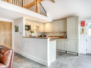 The Old Stables - Uk38576