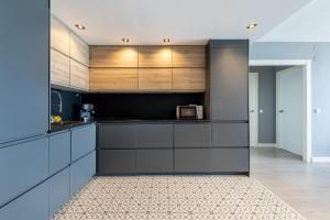 797HOLIDAY RENTALS- Piso contemporaneo frente al mar