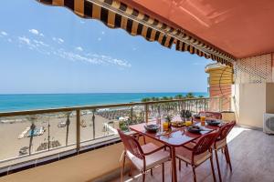 797HOLIDAY RENTALS- Piso contemporaneo frente al mar