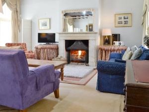 Crogen Coach House - Oqr