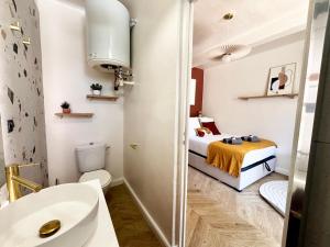 Appartements Casamea - Studio Jardin, Elegant, Clim, Renove : photos des chambres