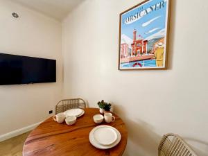 Appartements Casamea - Studio Jardin, Elegant, Clim, Renove : photos des chambres