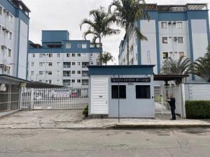 Quarto aconchegante com banheiro