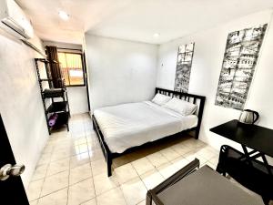 Patong Canal Villa R300