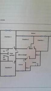 Chambre 2 avec un lit simple