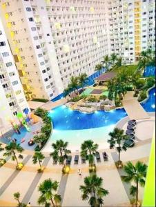 Shore 1 Tower C Near MOA Facing POOL