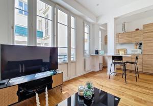 Nestor&Jeeves - GOLDEN SQUARE - Near Promenade des Anglais