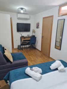 INCHY ACCOMMODATION - in the center of Diocletians Palace