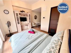 Staycation Modern Room