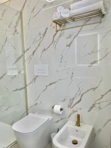 Luxenti Luxury Rooms img21