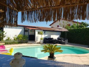 Chalets Chalet Zure Ondoan - SPA et piscine chauffee : photos des chambres