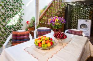 Cozy House And Yard Old Tbilisi Center