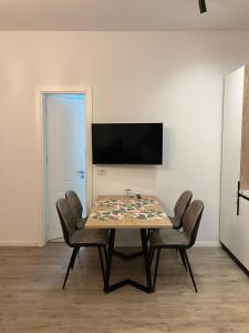Apartment Oasis with garage, Shkembi i Kavajes, 200 m from the beach