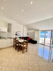 Lovely Rooftop Apartment