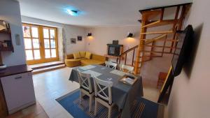 Stone house with Whirlpool