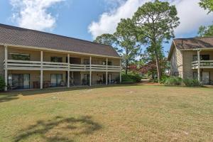 *Salty Siesta* Cozy 3BR-Walk to Beach-Pools-Golf!