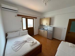 Apartment Toni Caca Ksamil