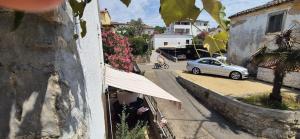 Kamena kuća sa bazenom