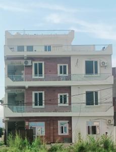 Gopalas 81